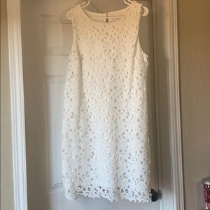 Jessica Simpson white dress